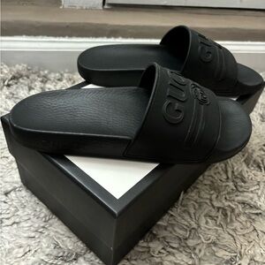 GUCCI pursuit rubber slide